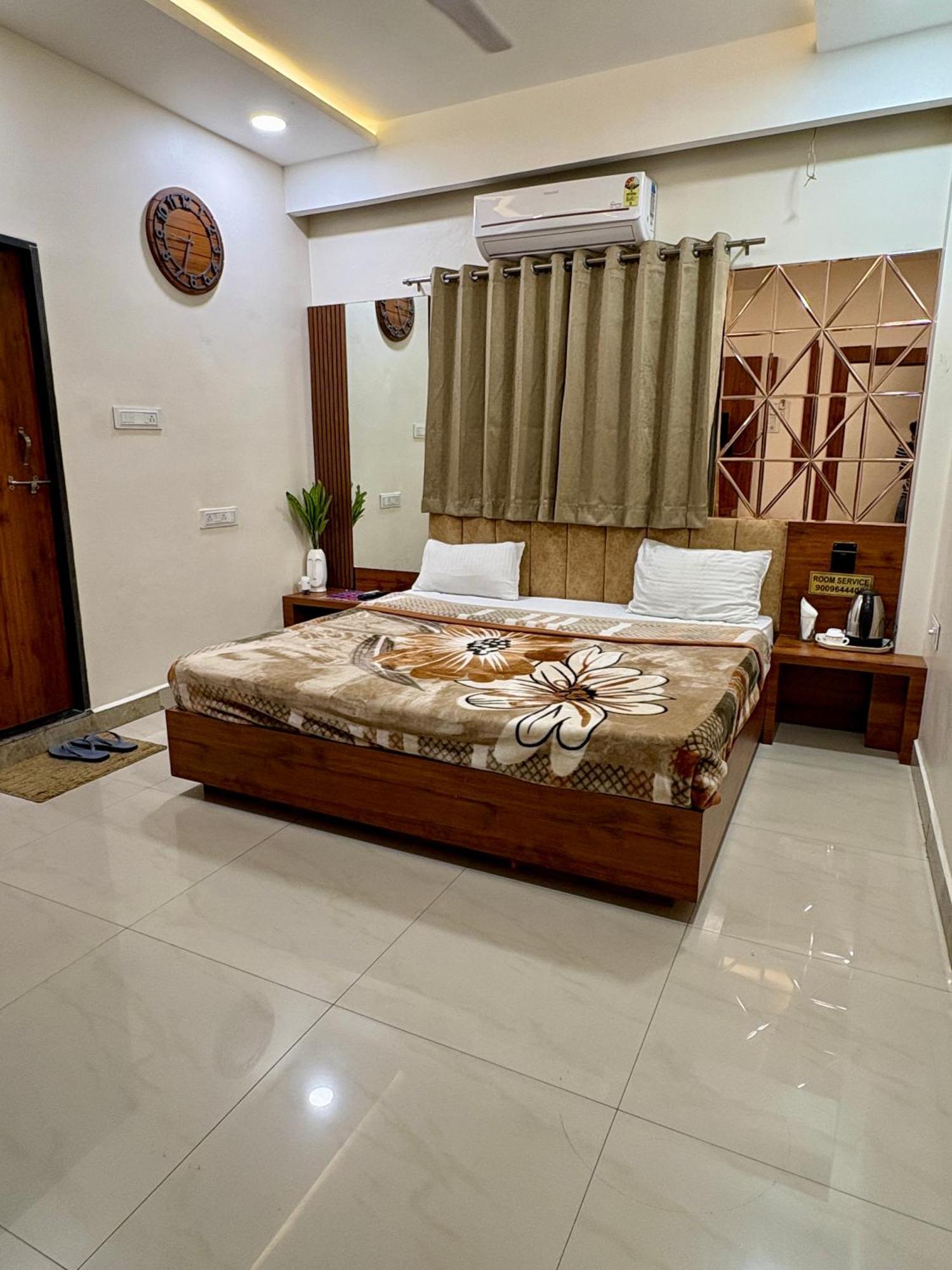 Hotel Anantshree Ujjain Εξωτερικό φωτογραφία