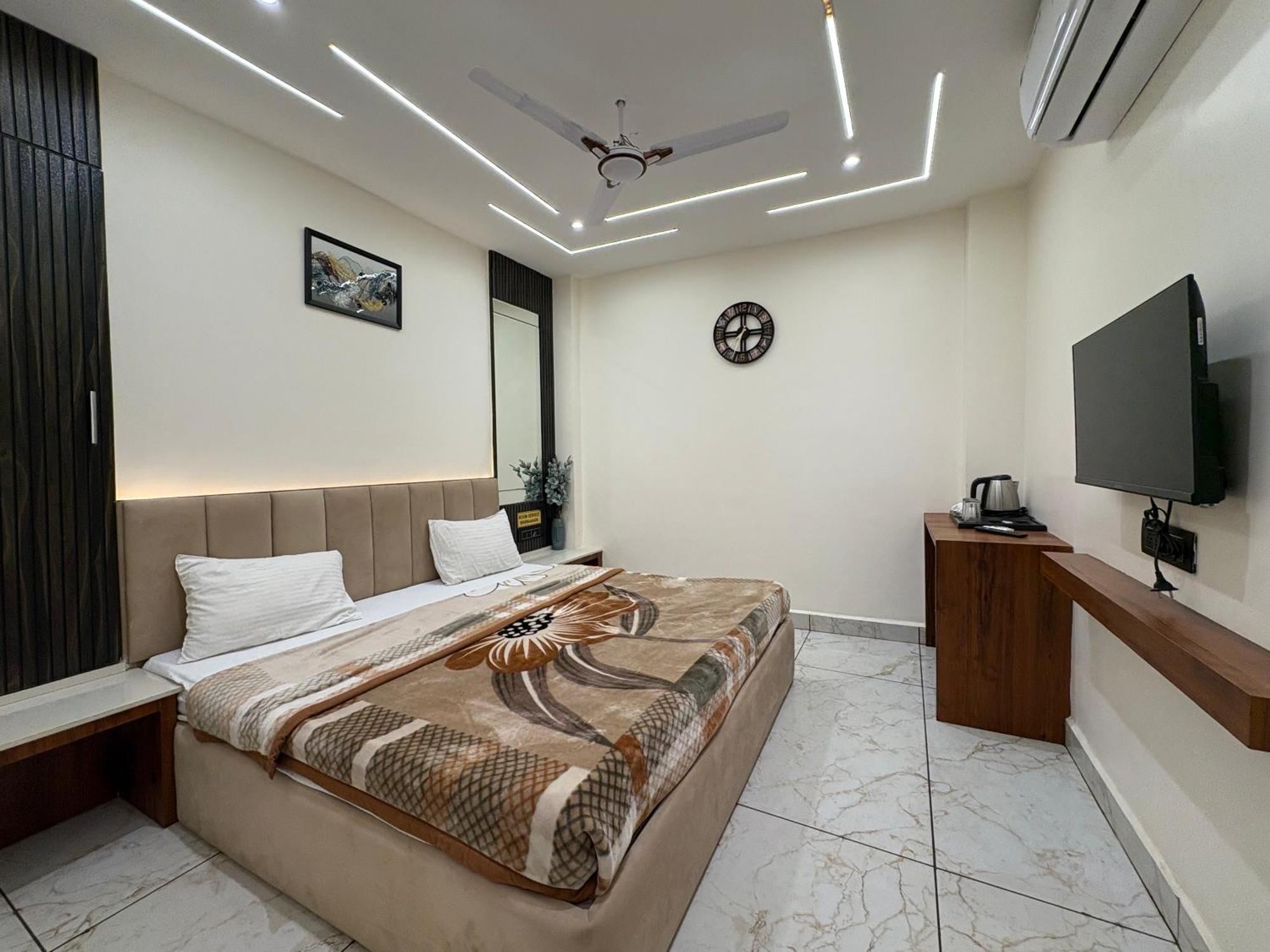Hotel Anantshree Ujjain Εξωτερικό φωτογραφία