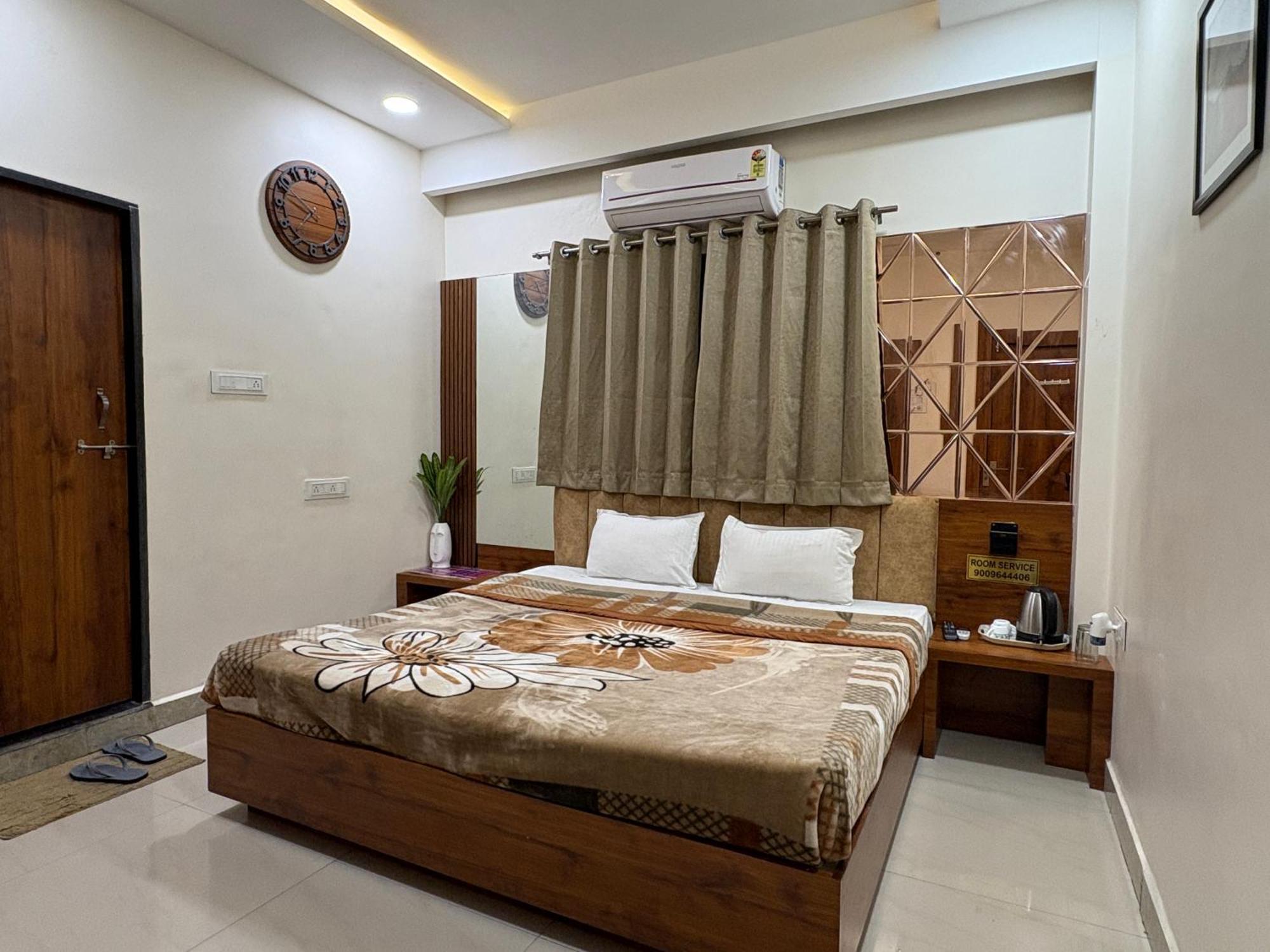 Hotel Anantshree Ujjain Εξωτερικό φωτογραφία