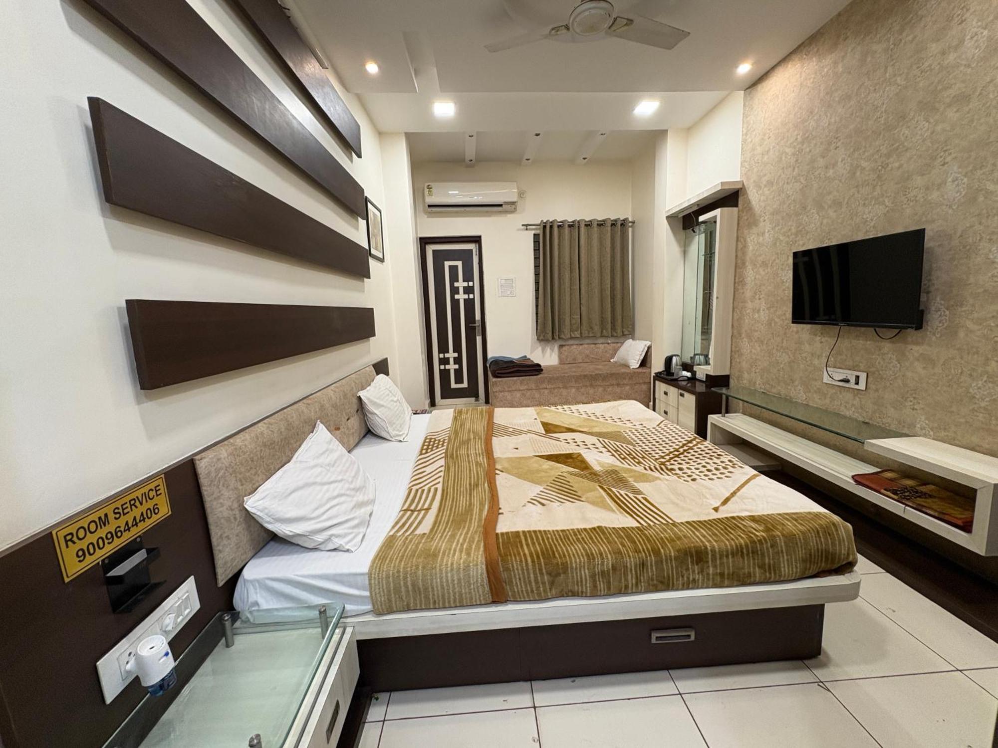 Hotel Anantshree Ujjain Εξωτερικό φωτογραφία